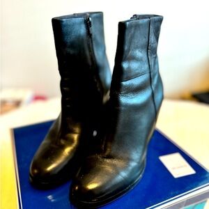 Black Leather bootie